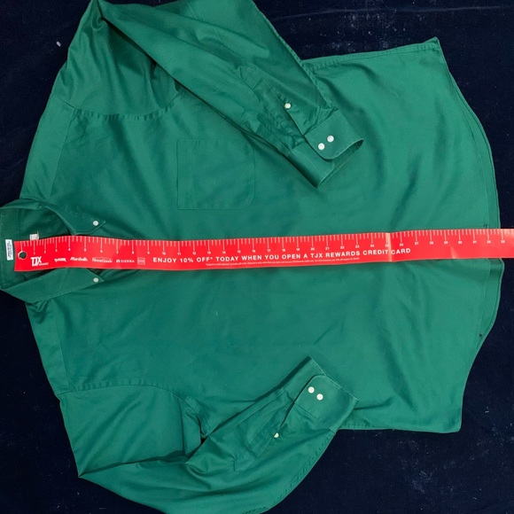 IZOD Wrinkle Free Twill Cotton/Poly Shirt - Picture 4 of 5